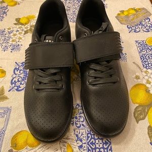 NoBull lifting shoes. Brand new. Men’s Size 9.5. Were $299 selling for 199.
